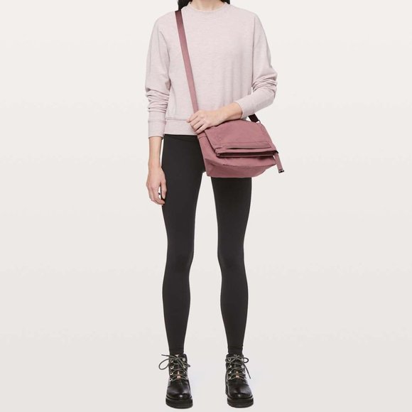 Lululemon On My Level Crossbody Bag *6L - Picture 3 of 9